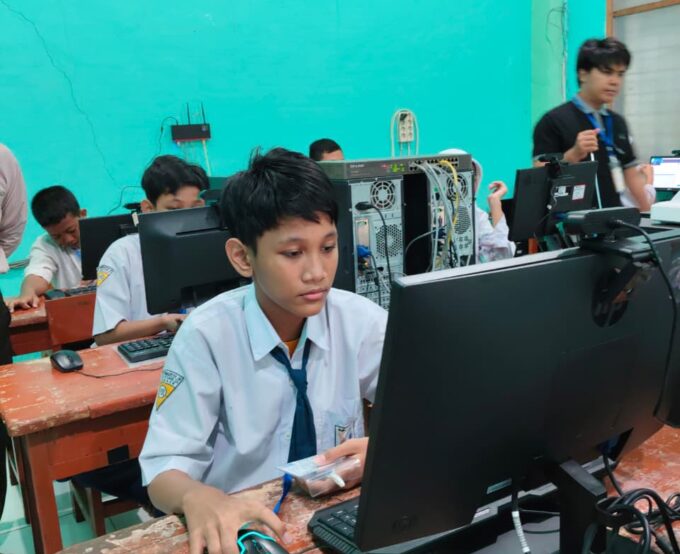 “ANBK 2025 di SMP Muhammadiyah 16: Dua Hari, Tiga Sesi, Penuh Antusias"