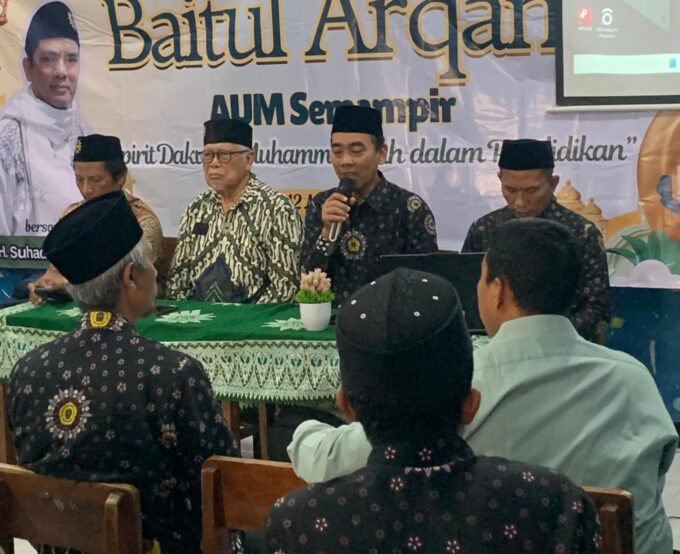 Spirit Dakwah Muhammadiyah dalam Pendidikan, Guru dan Karyawan SMP Muhammadiyah 16 Surabaya Ikuti Baitul Arqam PCM Semampir